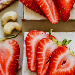 No Bake Strawberry Cheesecake Bars